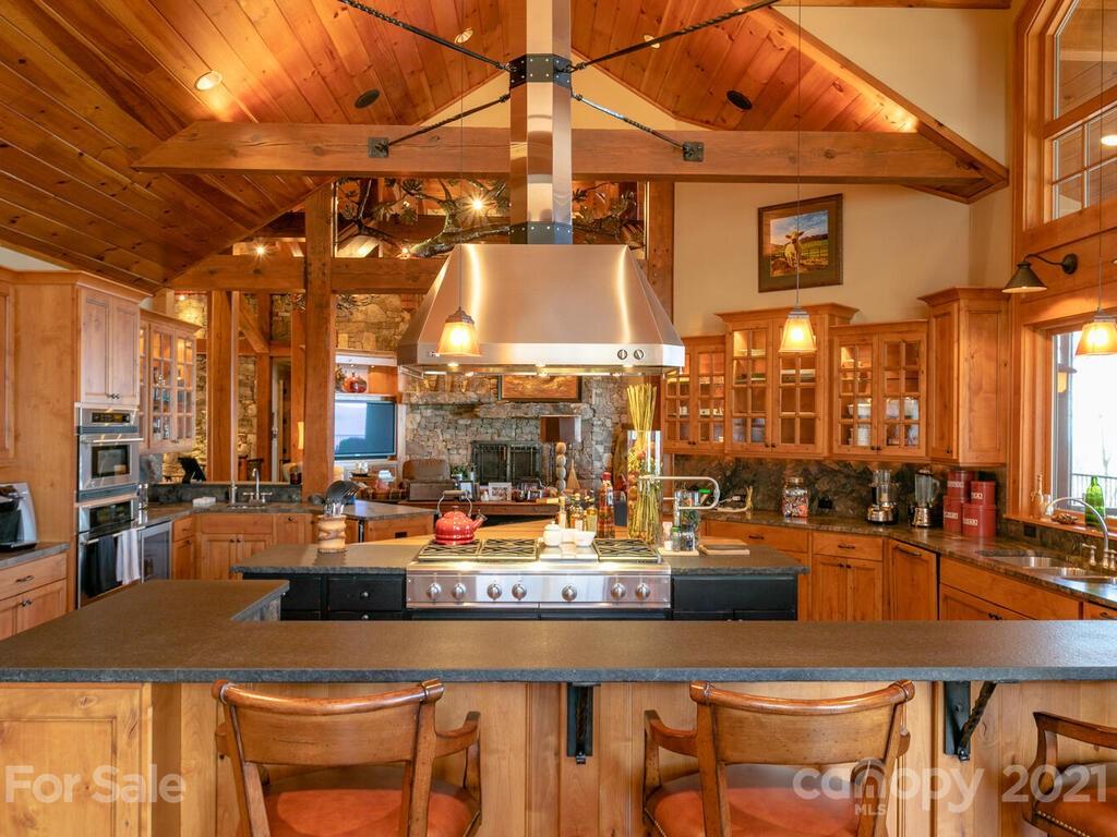 96 Wormy Chestnut Road Burnsville, NC 28714 - Photo 9 of 44 Gallery Image 9