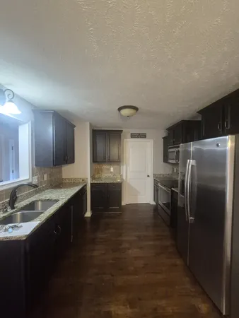 $2,100 | 1284 Eagle's View Drive, Clarksville, TN 37040