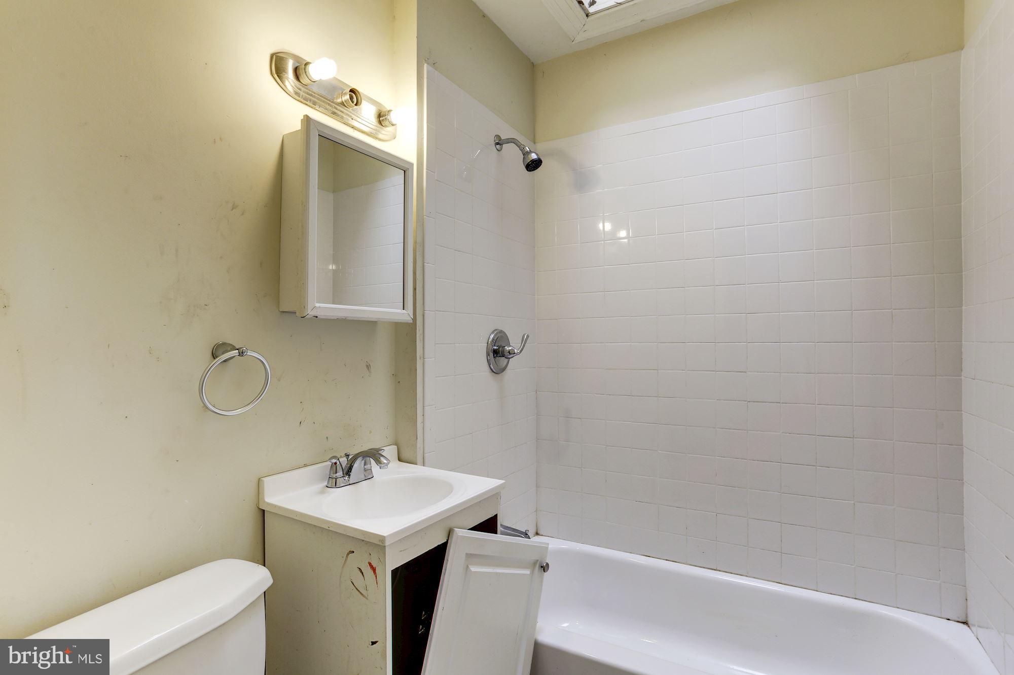 653 Raleigh Place Southeast Washington, DC 20032 - Photo 15 of 21 Gallery Image 15