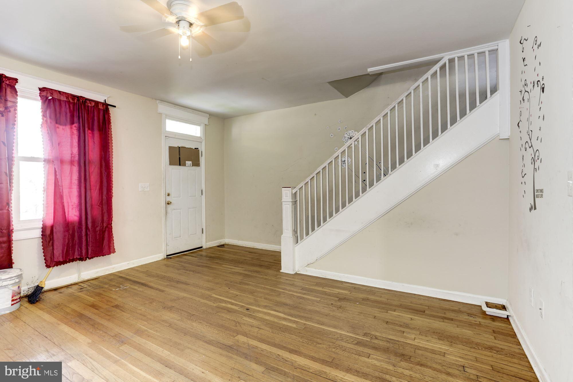 653 Raleigh Place Southeast Washington, DC 20032 - Photo 3 of 21 Gallery Image 3
