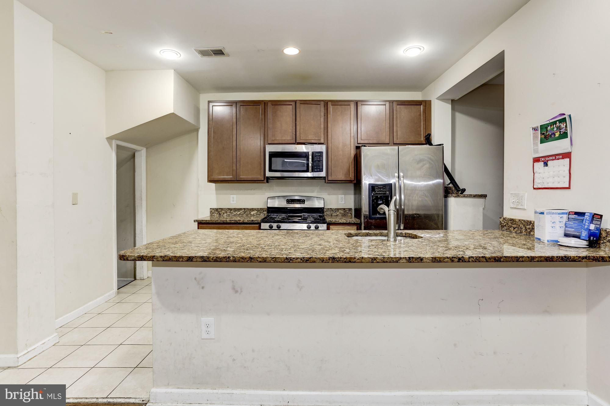 653 Raleigh Place Southeast Washington, DC 20032 - Photo 5 of 21 Gallery Image 5