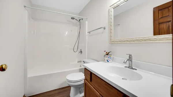 $210,000 | 3001 Columbine Circle, Unit F, Valparaiso, IN 46383