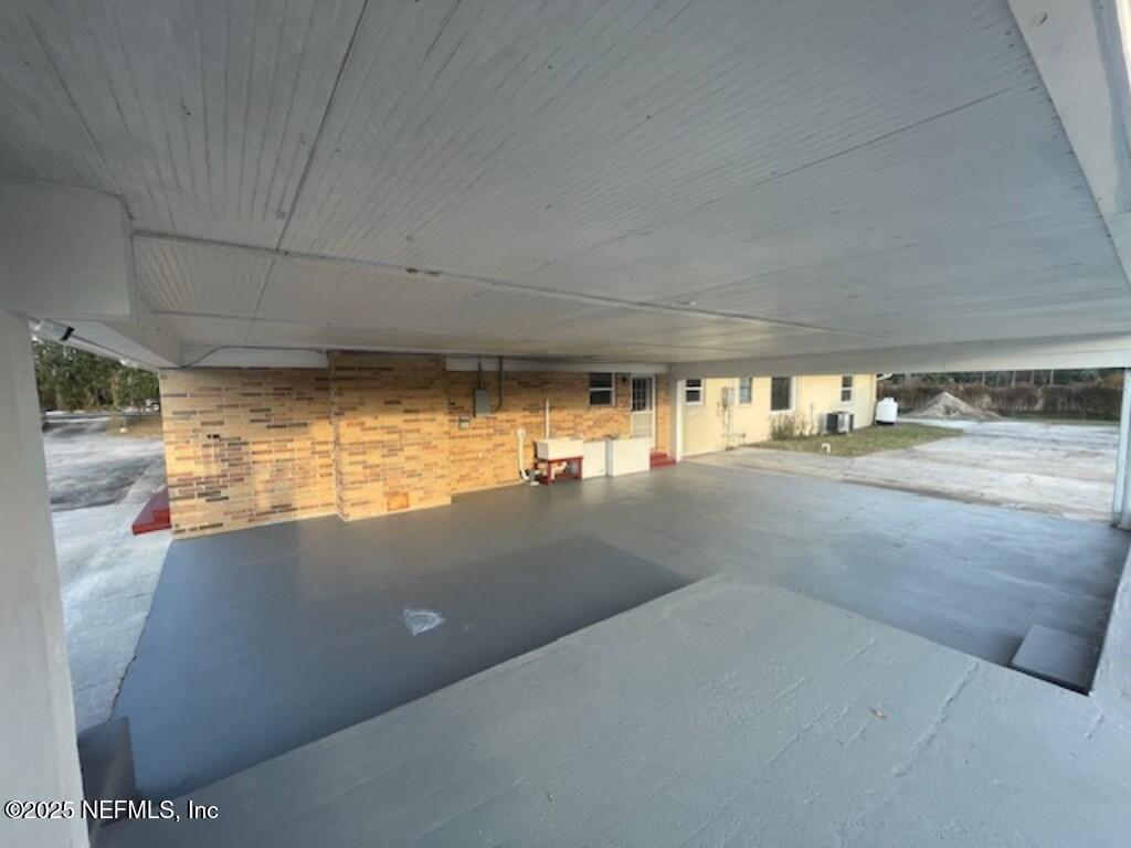 14014 Lem Turner Road Jacksonville, FL 32218 - Photo 6 of 25 a view of an empty room