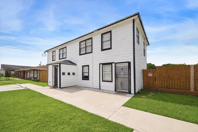 $550,000 | 904 Beverly Avenue, Pasadena, TX 77506