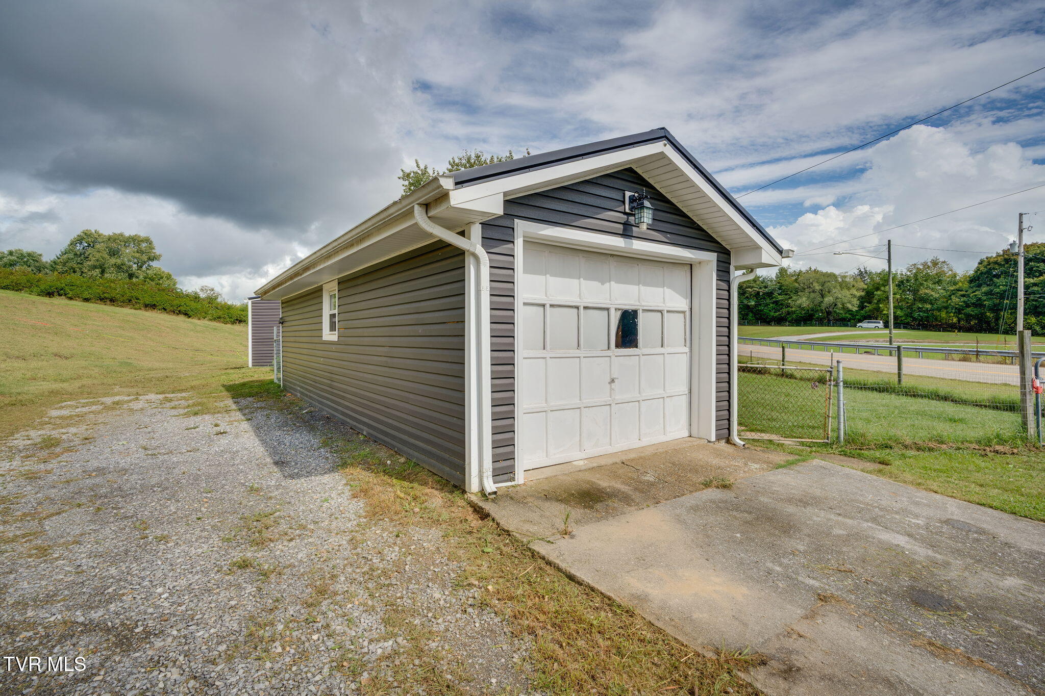 2032 Granby Road Kingsport, TN 37665 - Photo 21 of 33 020