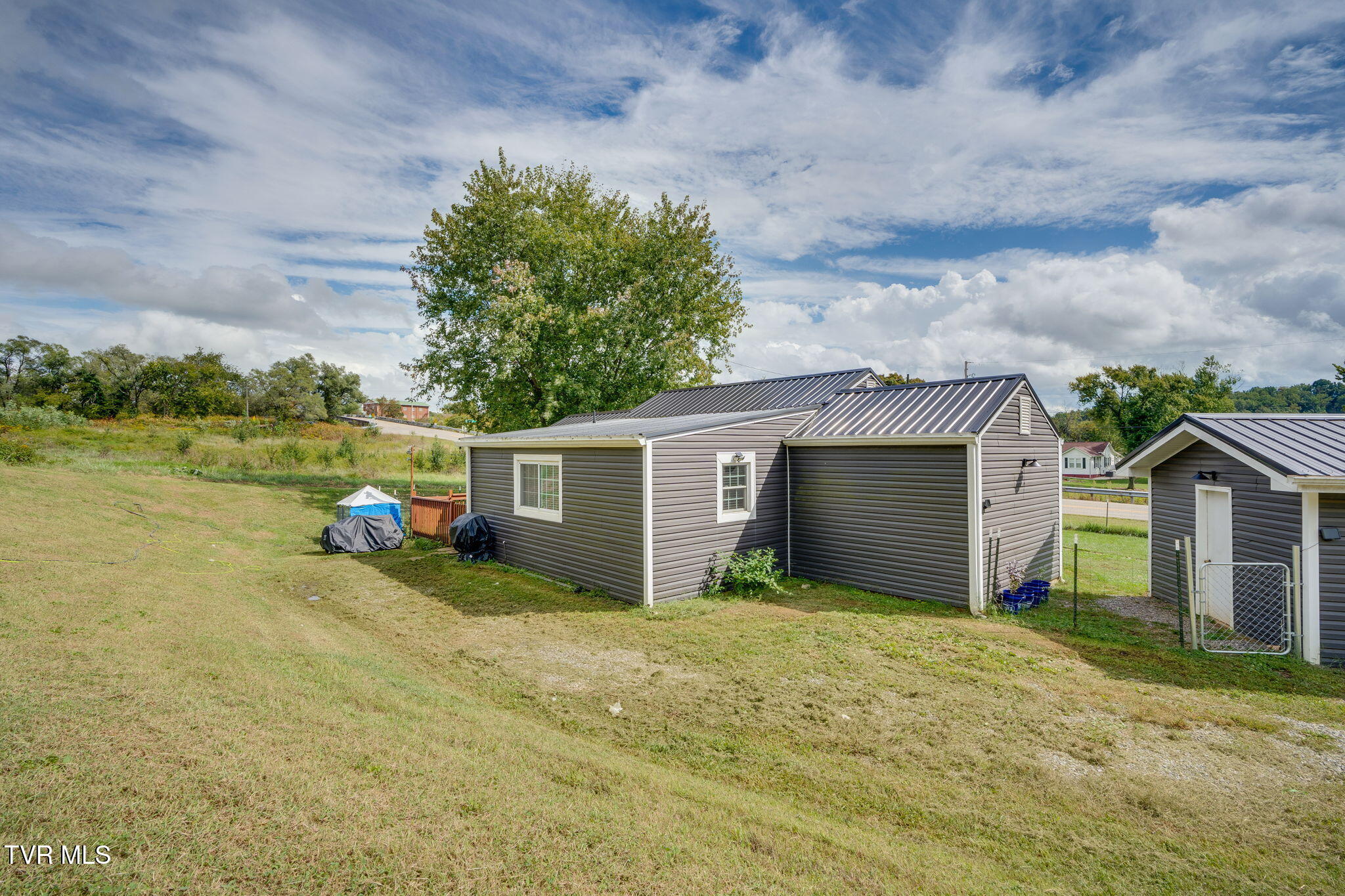 2032 Granby Road Kingsport, TN 37665 - Photo 23 of 33 022