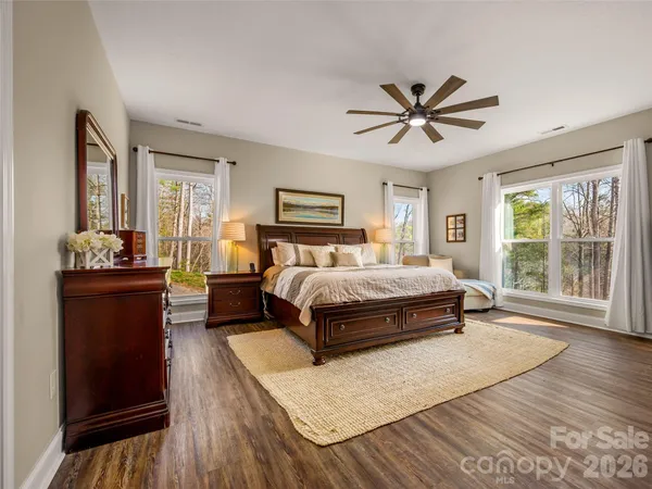 $1,125,000 | 666 Never Blue Road, Flat Rock, NC 28731