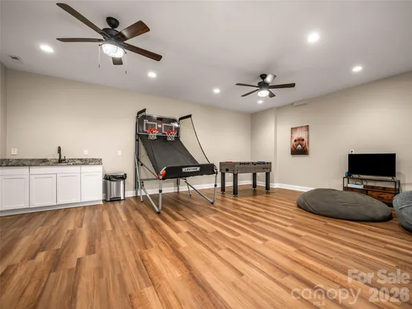 $1,125,000 | 666 Never Blue Road, Flat Rock, NC 28731