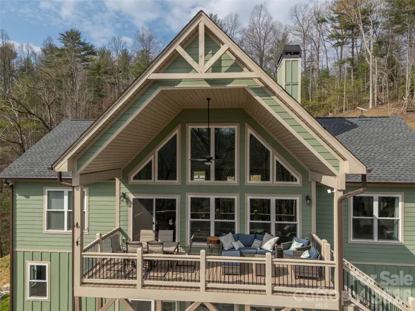 $1,125,000 | 666 Never Blue Road, Flat Rock, NC 28731