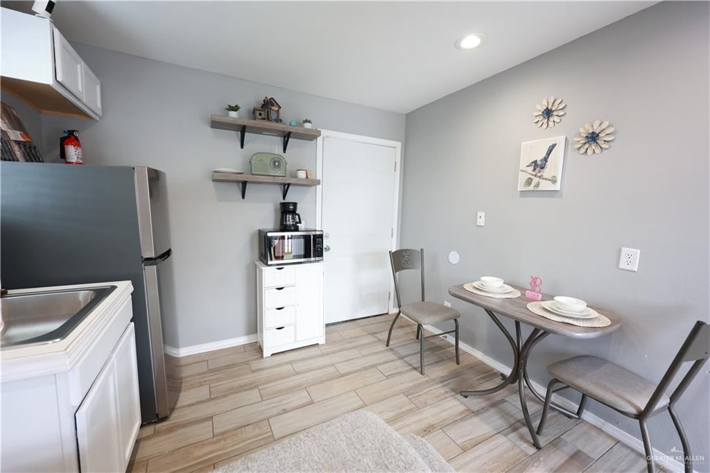 205 Guerra Avenue Weslaco, TX 78596 - Photo 5 of 13