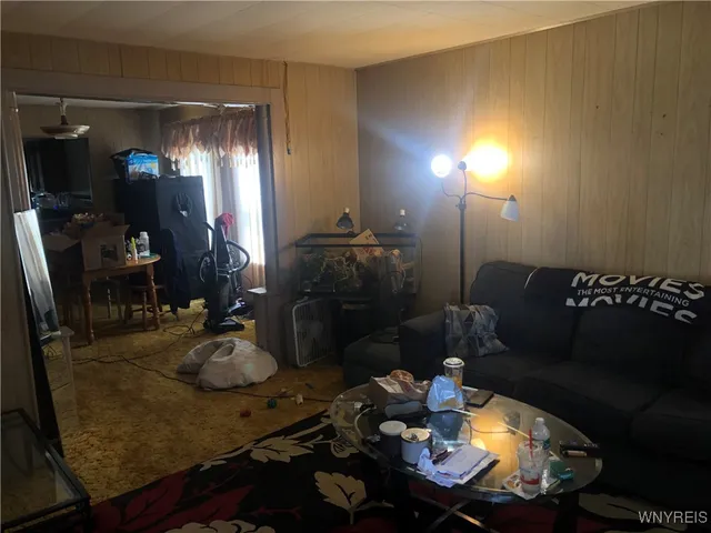 $89,900 | 129 12th Street, Niagara Falls, NY 14303