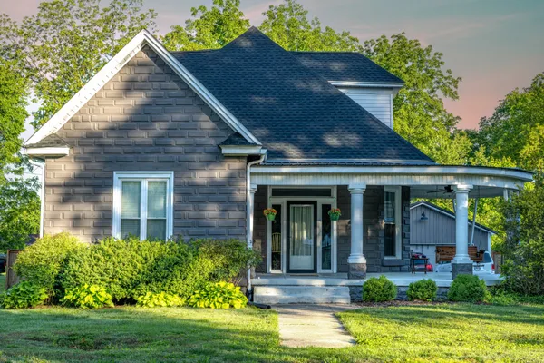 $379,900 | 312 South Church Street, Adams, TN 37010