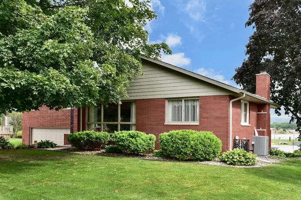 $549,000 | 1115 Rustic Lane, Wabasha, MN 55981