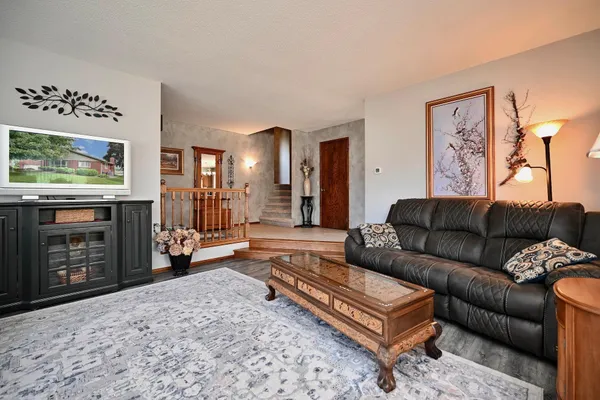 $549,000 | 1115 Rustic Lane, Wabasha, MN 55981