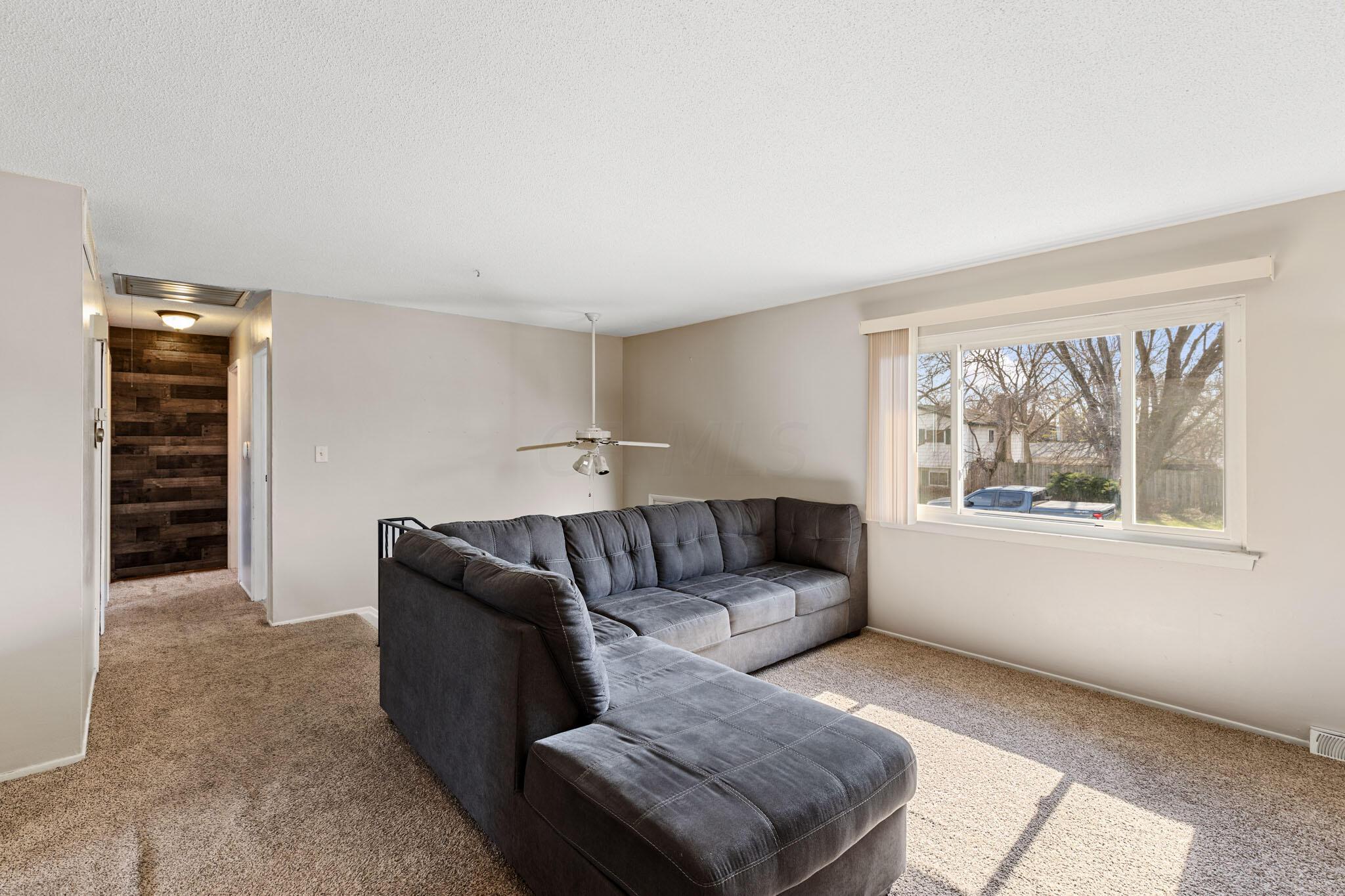 4561 Stonehedge Road Columbus, OH 43231 - Photo 10 of 42 2023-3-9 4561 Stonehedge Rd 19
