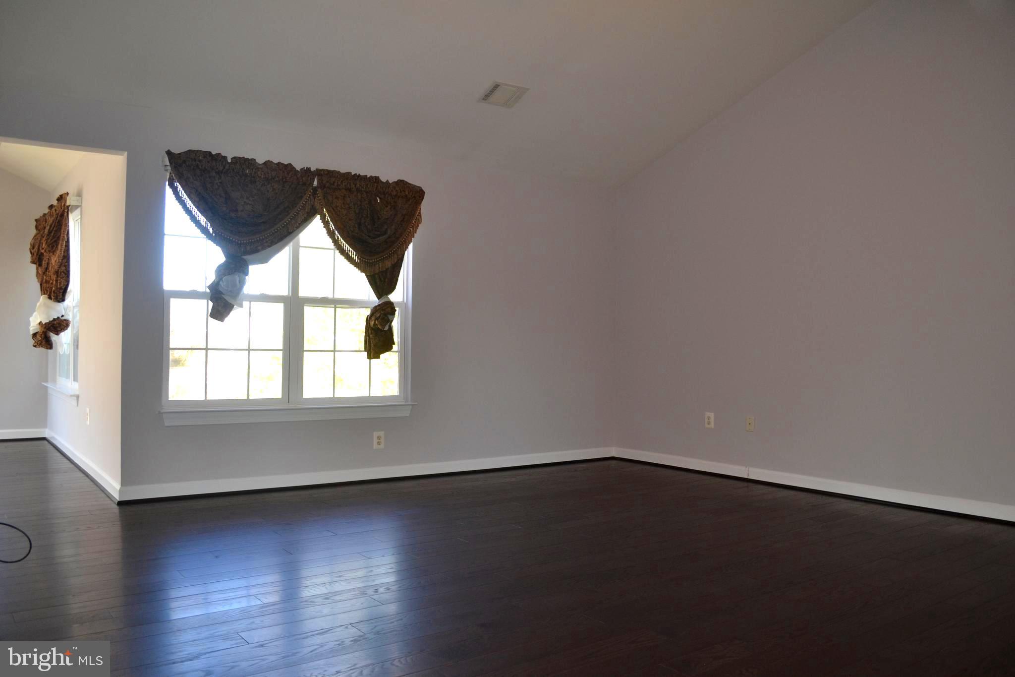 2048 Madrillon Road Vienna, VA 22182 - Photo 20 of 56 Master Bedroom