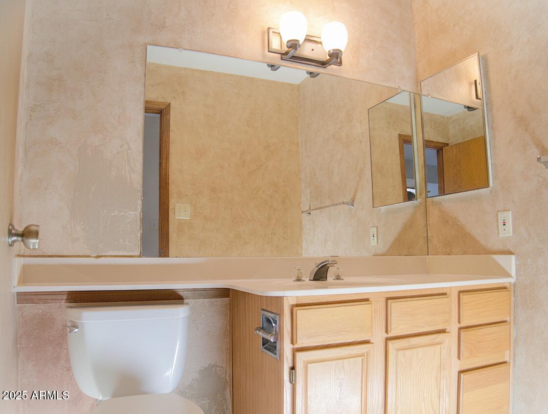 2021 East Osborn Road, Unit 5 Phoenix, AZ 85016 - Photo 7 of 10 Gemini_Generated_Image_e602h9e602h9e602