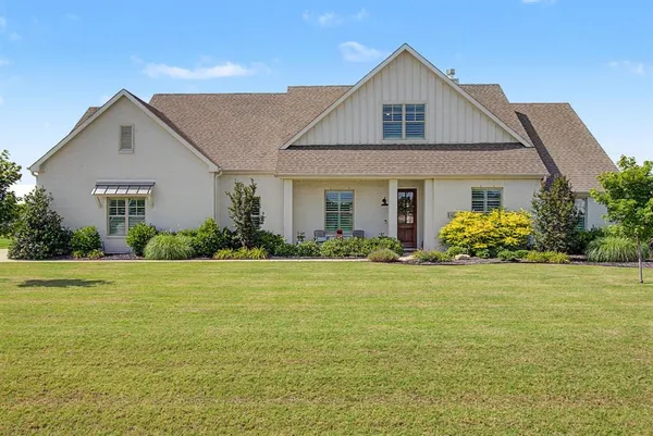 $740,000 | 1401 Oliver Creek Lane, Justin, TX 76247