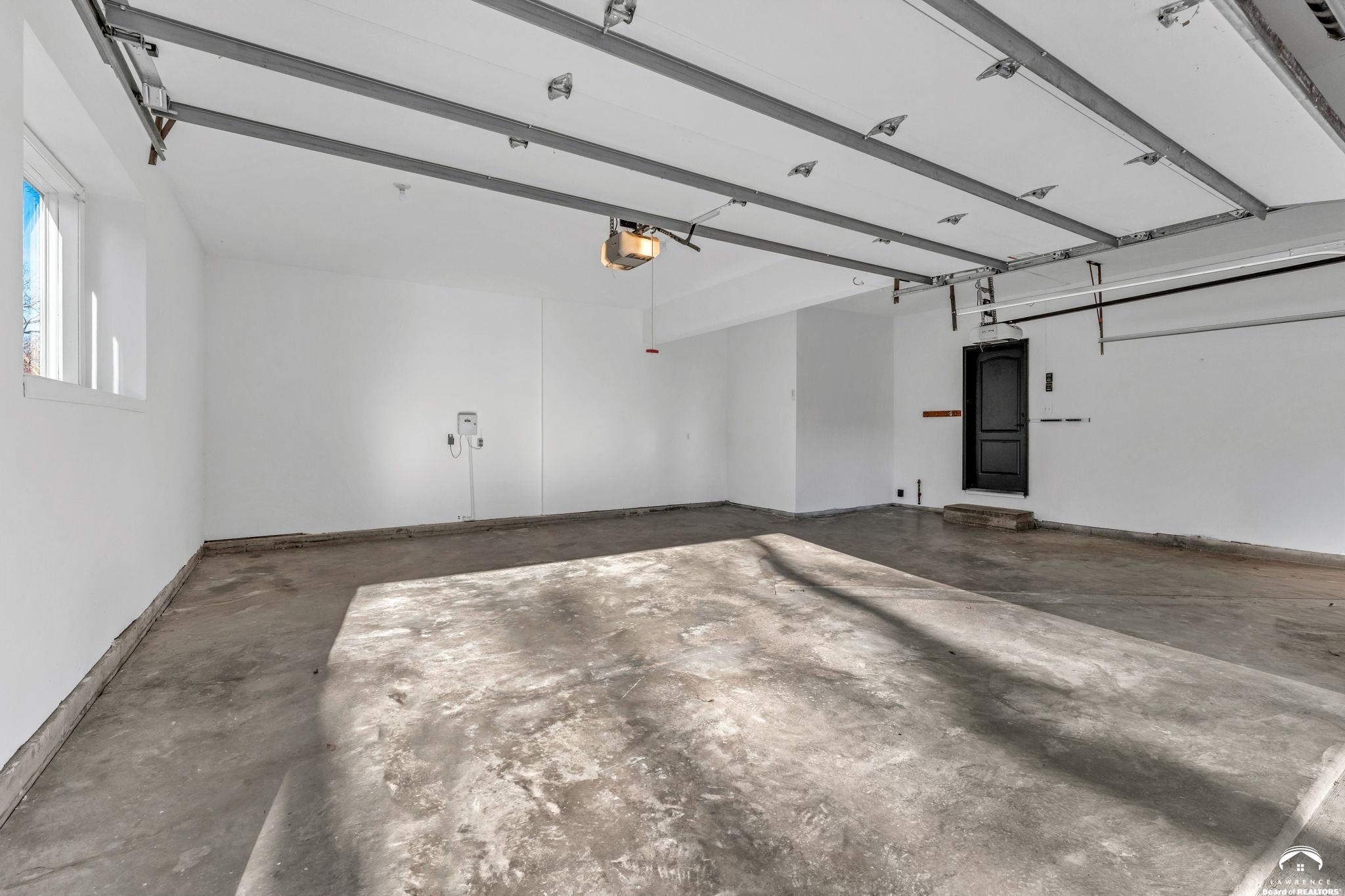 927 North 1464th Road Lawrence, KS 66049 - Photo 12 of 98