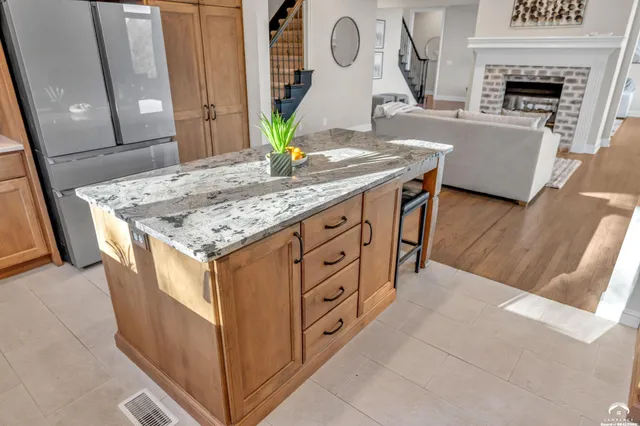 $1,295,000 | 927 North 1464th Road, Lawrence, KS 66049