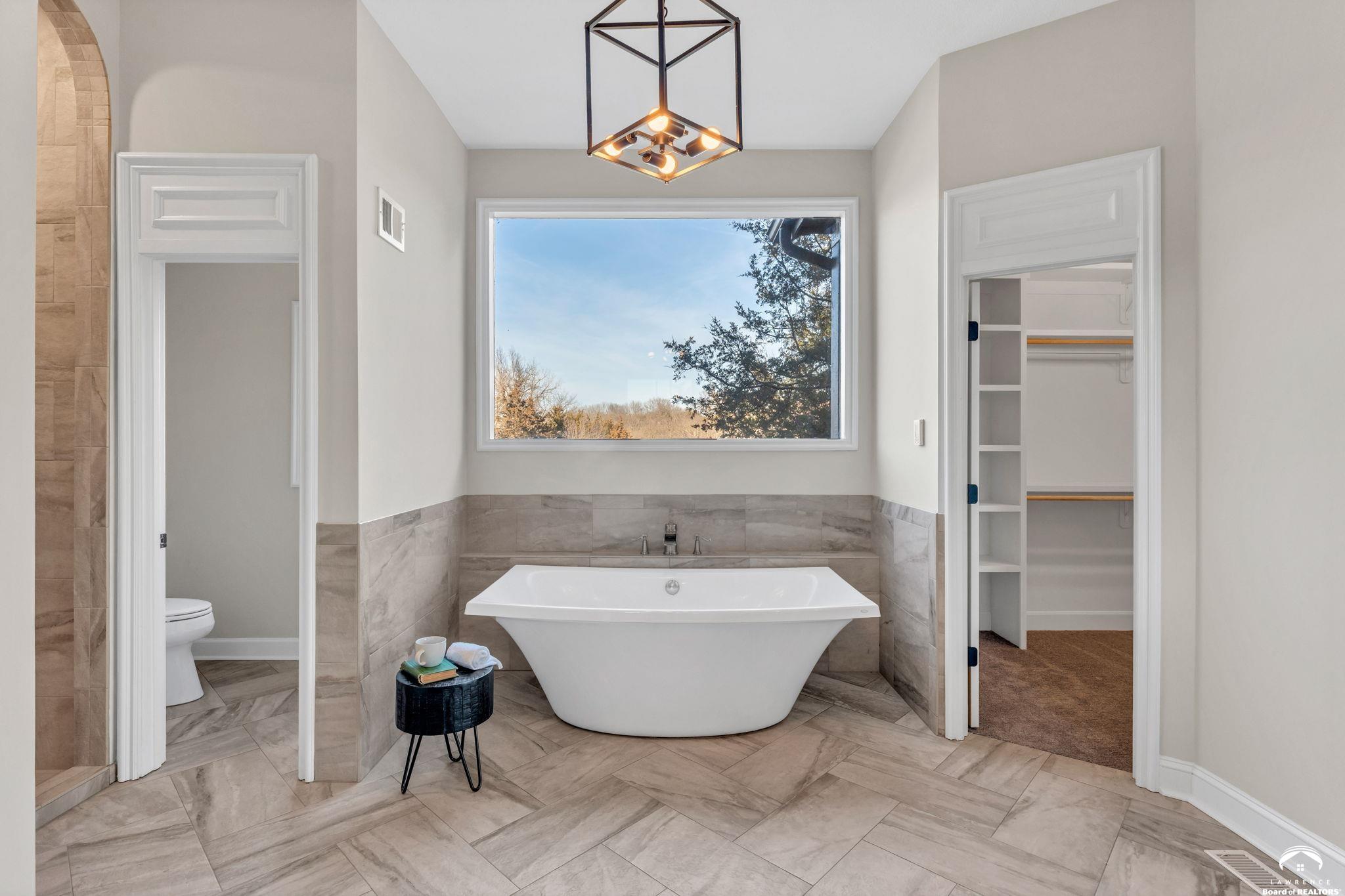 927 North 1464th Road Lawrence, KS 66049 - Photo 45 of 98