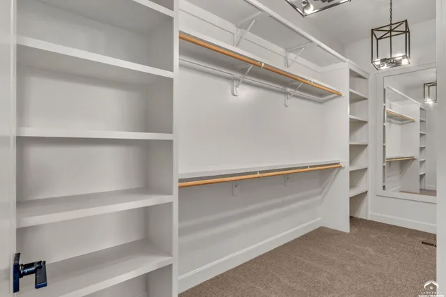 $1,295,000 | 927 North 1464th Road, Lawrence, KS 66049