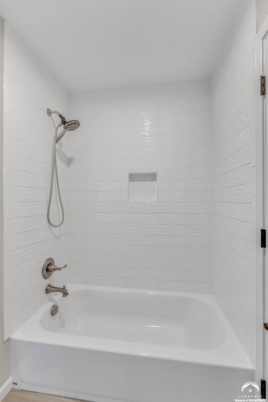 927 North 1464th Road Lawrence, KS 66049 - Photo 57 of 98