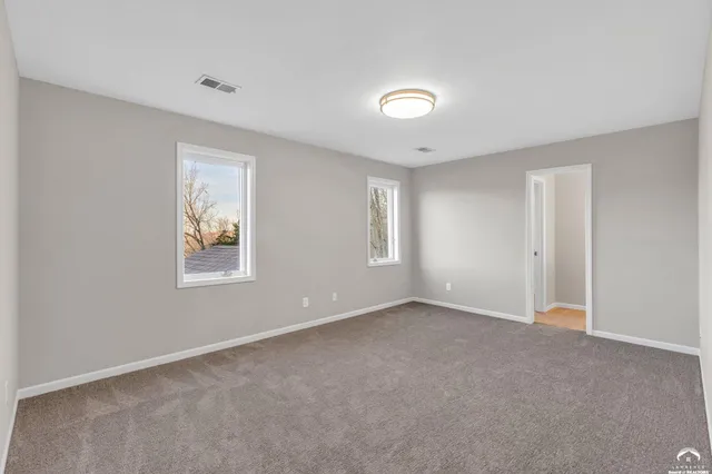 $1,295,000 | 927 North 1464th Road, Lawrence, KS 66049