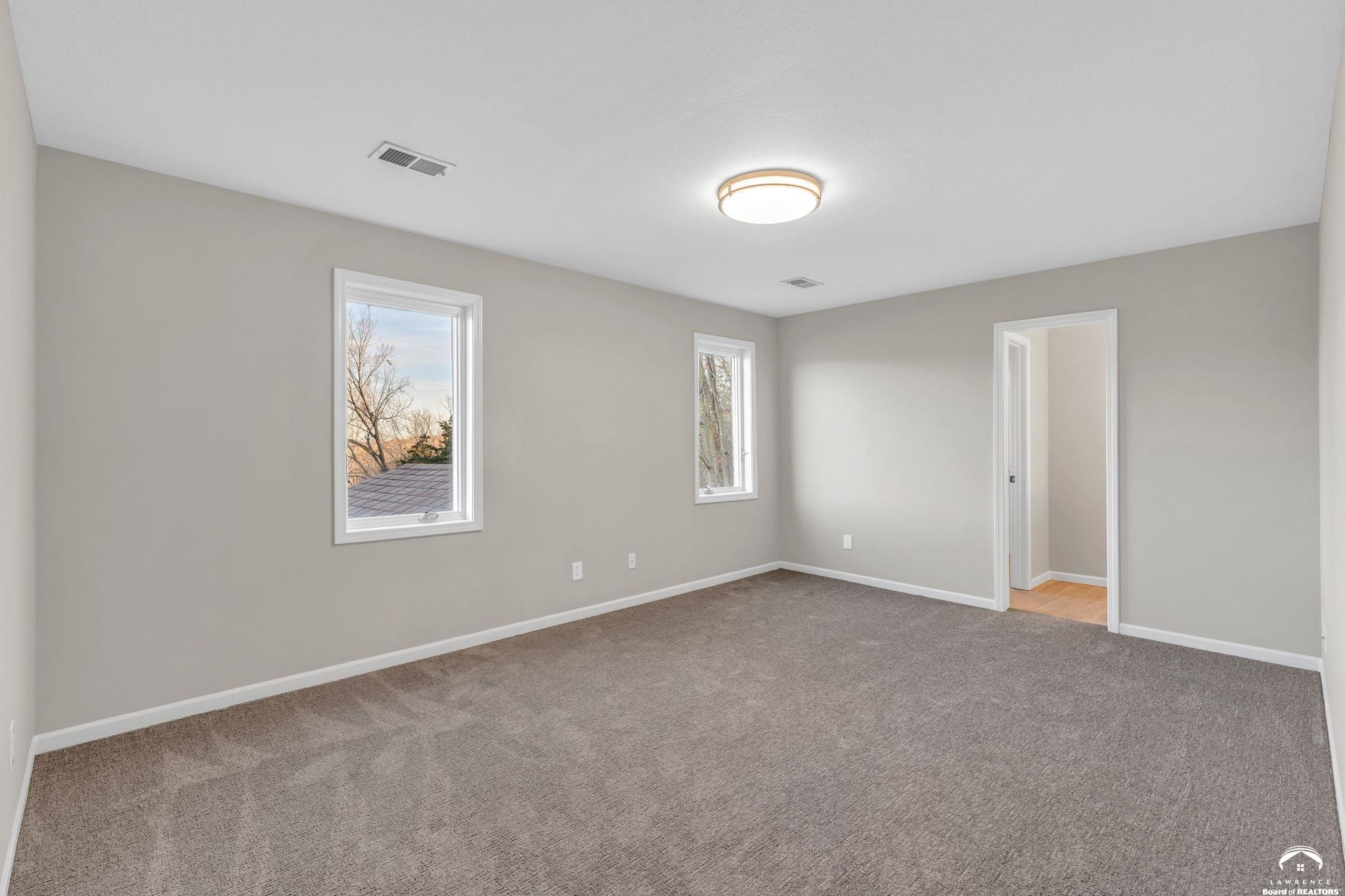 927 North 1464th Road Lawrence, KS 66049 - Photo 60 of 98