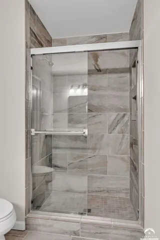 $1,295,000 | 927 North 1464th Road, Lawrence, KS 66049