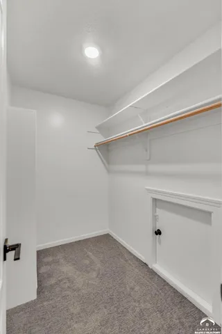 $1,295,000 | 927 North 1464th Road, Lawrence, KS 66049