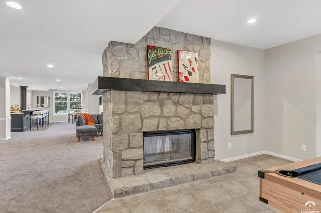 $1,295,000 | 927 North 1464th Road, Lawrence, KS 66049