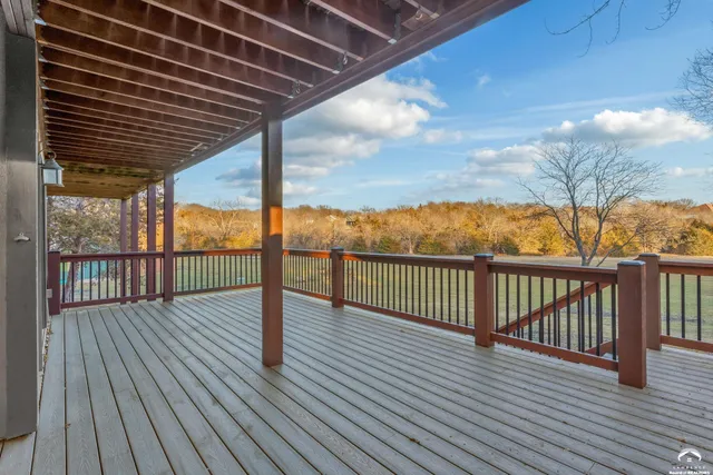 $1,295,000 | 927 North 1464th Road, Lawrence, KS 66049