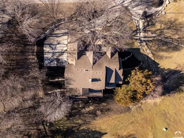 $1,295,000 | 927 North 1464th Road, Lawrence, KS 66049