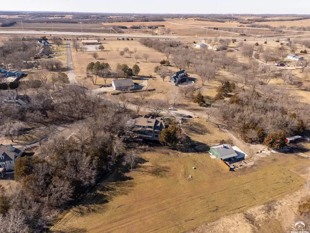 $1,295,000 | 927 North 1464th Road, Lawrence, KS 66049