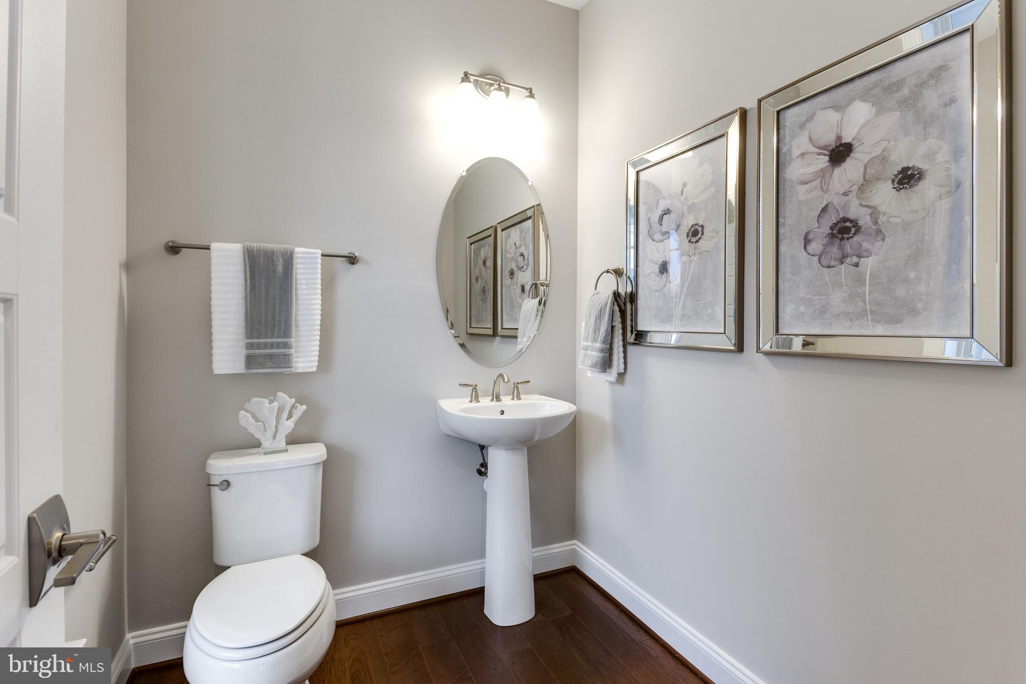 7108 27th Road North Arlington, VA 22213 - Photo 12 of 62 Half Bath Main Level