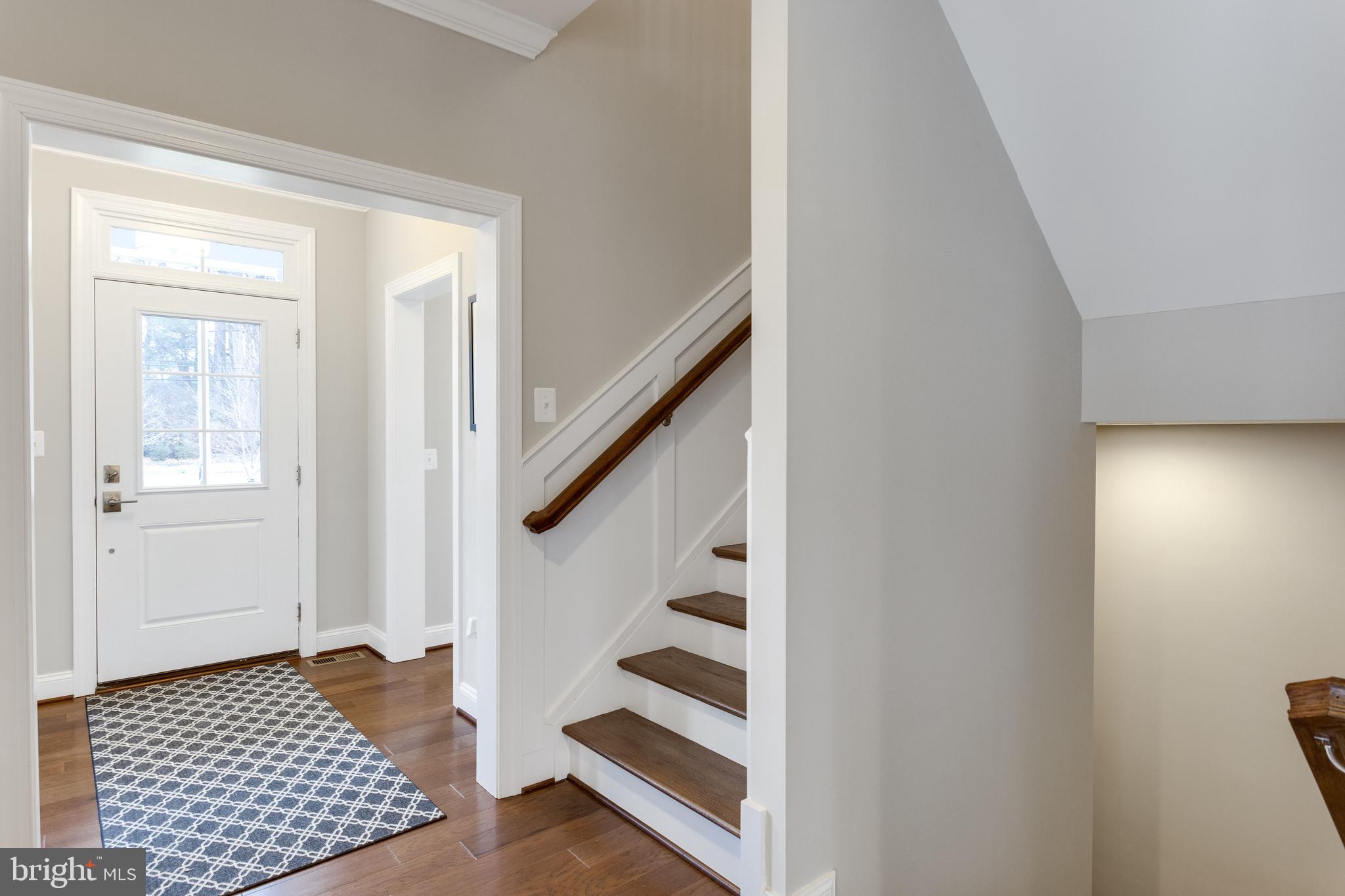 7108 27th Road North Arlington, VA 22213 - Photo 8 of 62 Gallery Image 8