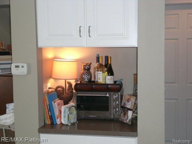 1660 Clark Lake Road Brighton, MI 48114 - Photo 16 of 25 Kitchen Nook