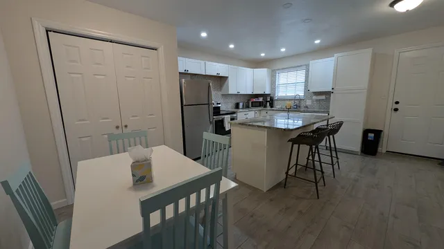 $1,800 | 723 East Tennessee Street, Unit B, Tallahassee, FL 32308