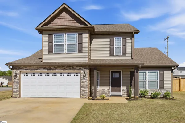 $315,000 | 1719 Roxanne Sue Drive, Lyman, SC 29365
