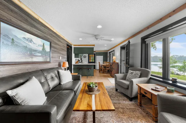 $2,200 | 2180 Island Drive, Somerset, WI 54025