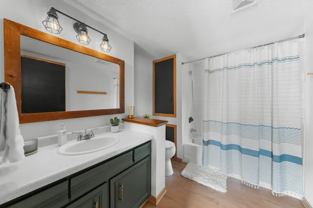 $2,200 | 2180 Island Drive, Somerset, WI 54025