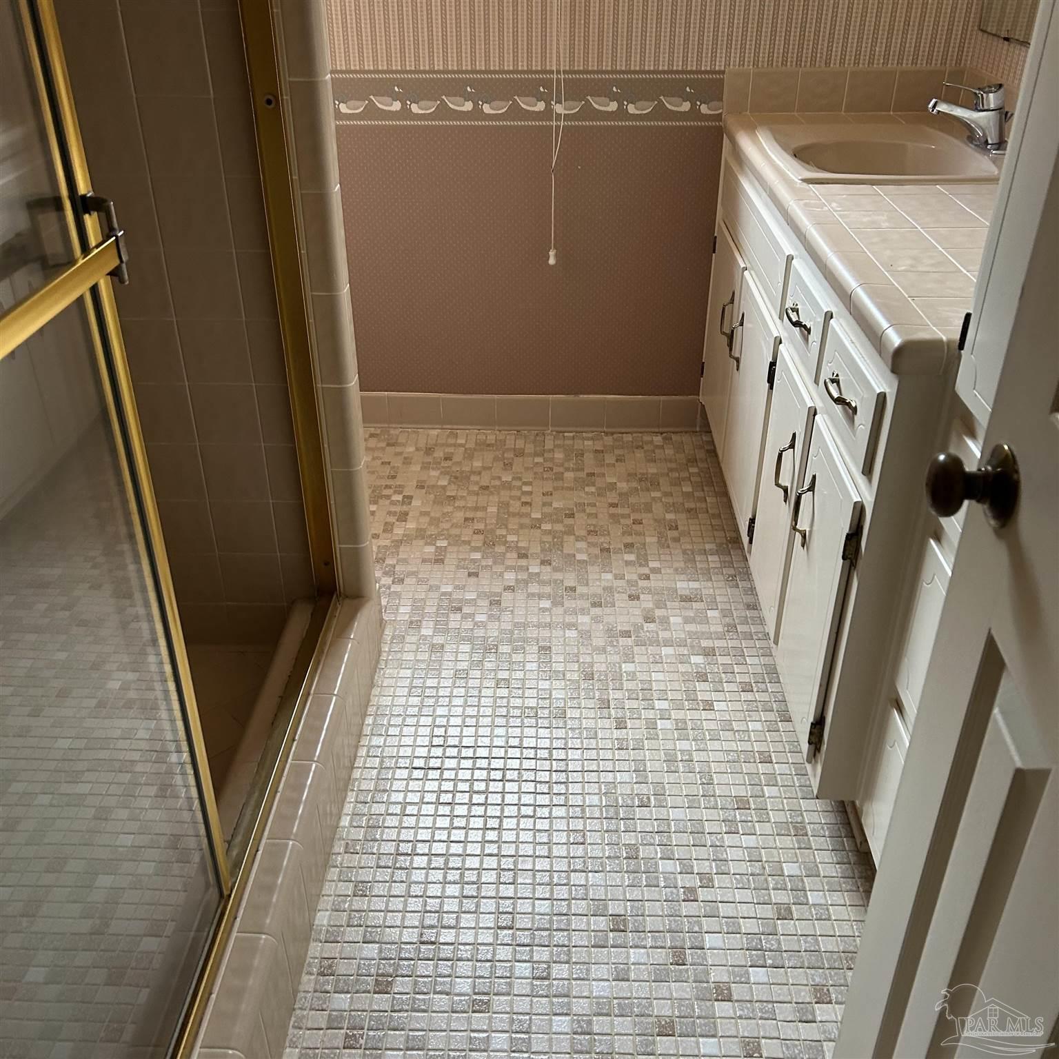 817 Bay Cliffs Road Gulf Breeze, FL 32561 - Photo 13 of 15 Gallery Image 13