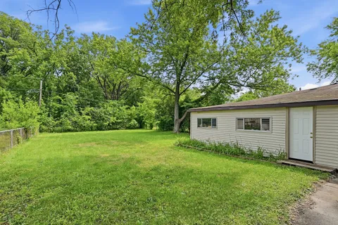 $235,000 | 419 East Maple Drive, Glenwood, IL 60425