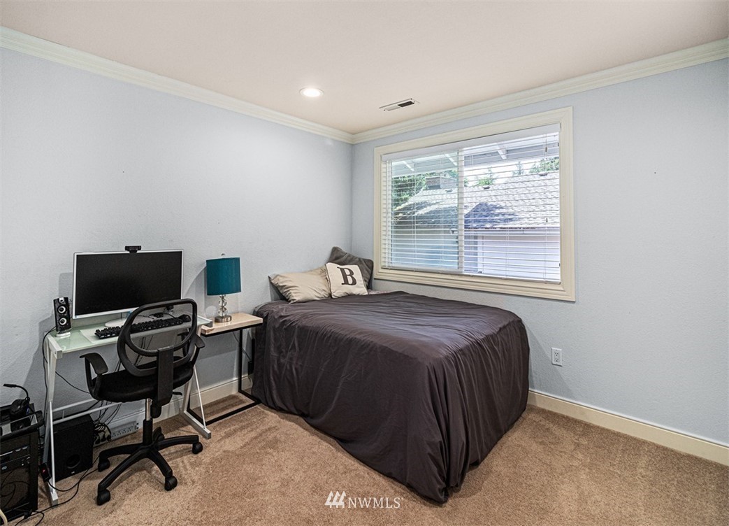 17863 157th Avenue Southeast Renton, WA 98058 - Photo 29 of 40 Gallery Image 29