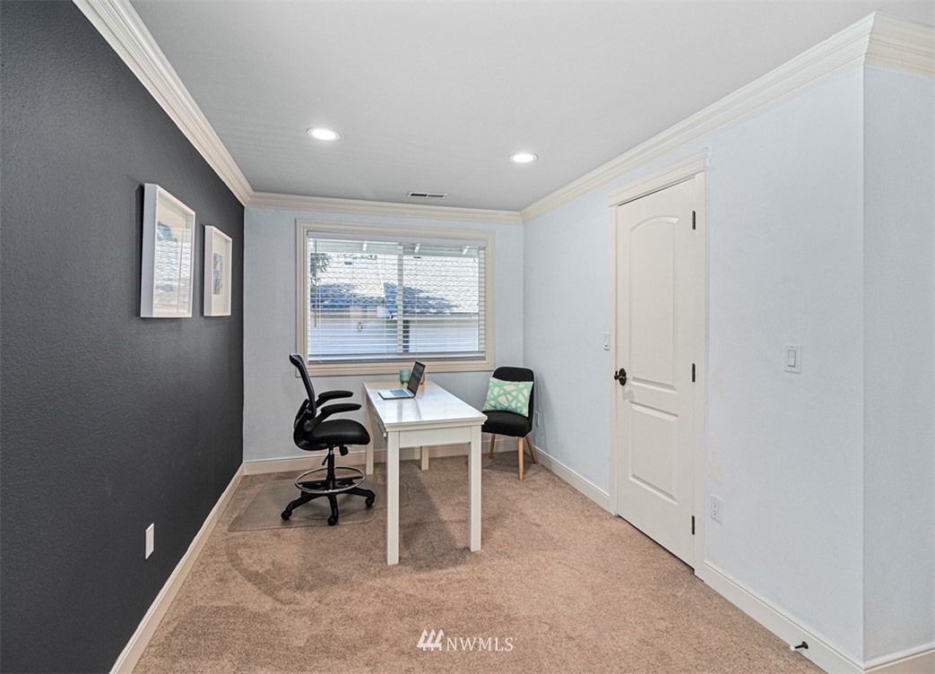 17863 157th Avenue Southeast Renton, WA 98058 - Photo 31 of 40 Gallery Image 31