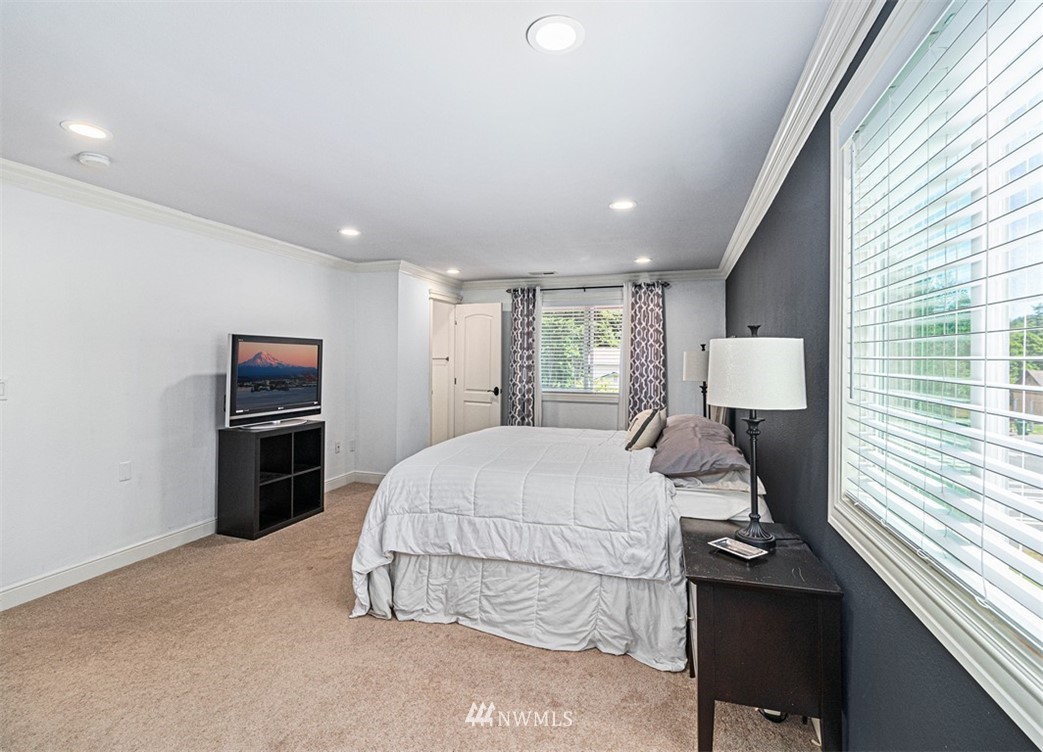 17863 157th Avenue Southeast Renton, WA 98058 - Photo 34 of 40 Gallery Image 34