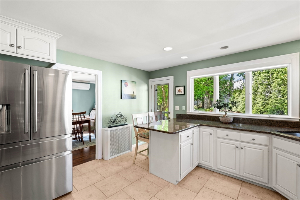 17 Landon Road Milton, MA 02186 - Photo 9 of 29