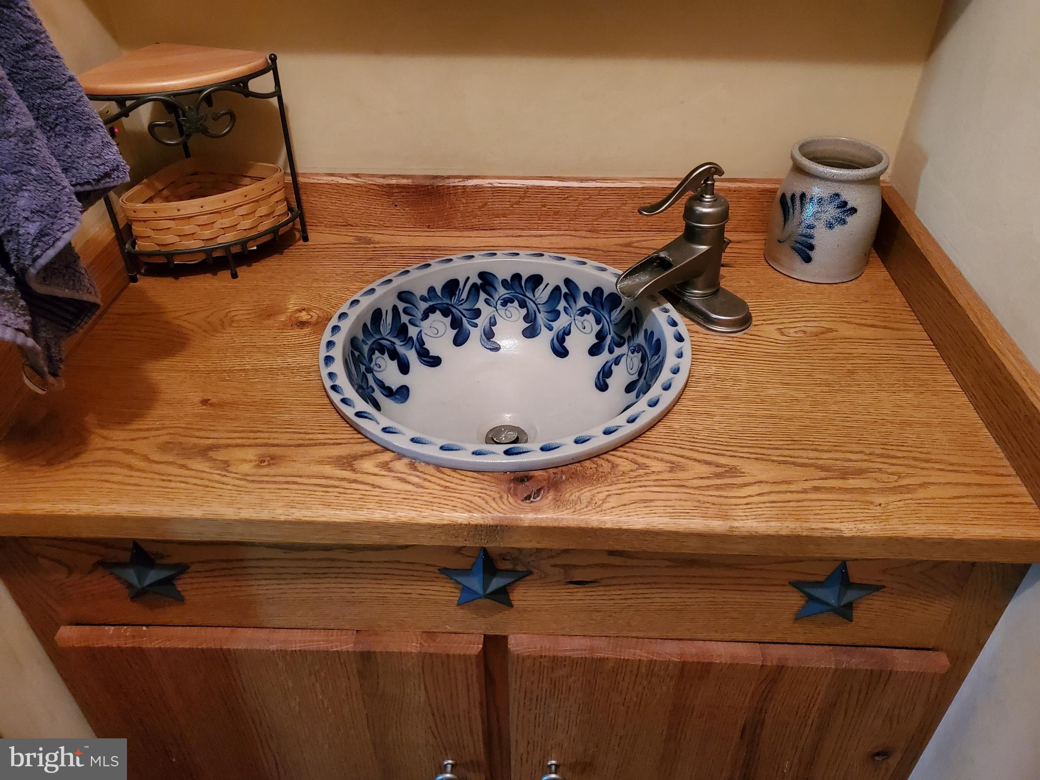 88 Rambler Road Thomasville, PA 17364 - Photo 49 of 73 Powder room with Elderth Pottery basin
