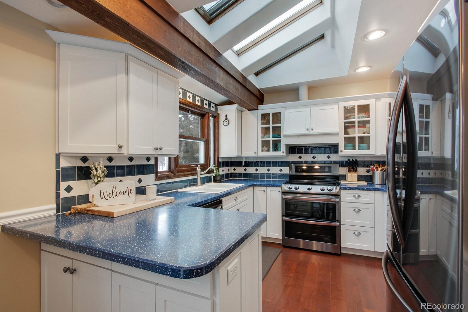 10957 Marclif Road Conifer, CO 80433 - Photo 9 of 25 Gallery Image 9
